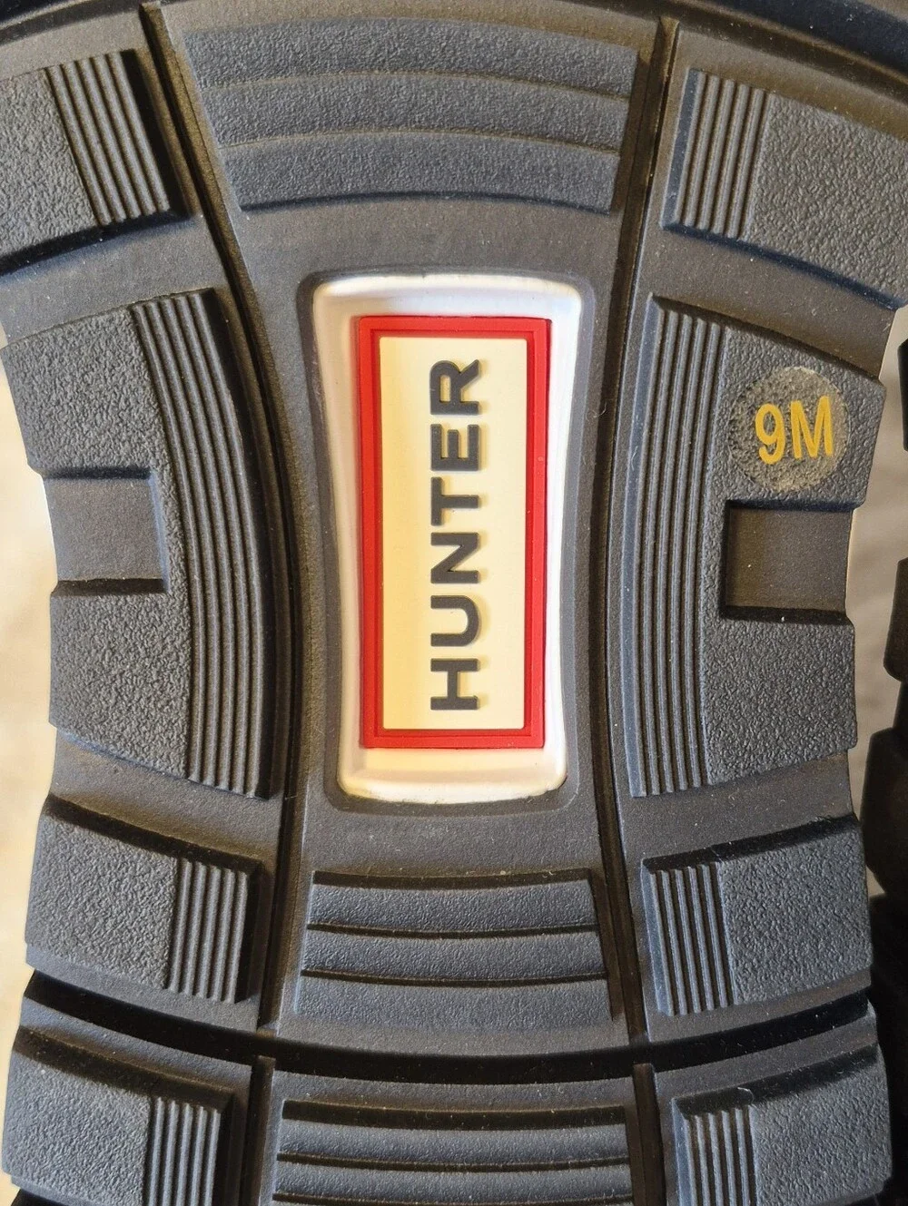 NEW Hunter Anne Waterproof Snow Boots White/Silver Pull On Quilted Women's Sz 9